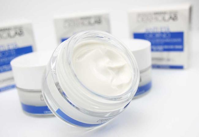 Dermolab Deborah Milano: face line with hyaluronic acid