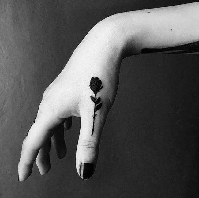 Kleine und feminine Tattoos: 200 Fotos und Ideen, die Sie inspirieren