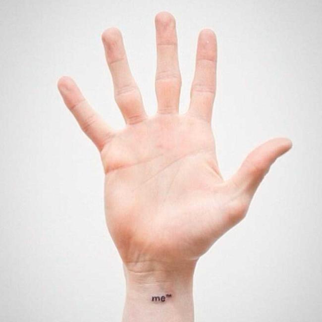 Small and feminine tattoos: 200 photos and ideas to inspire you