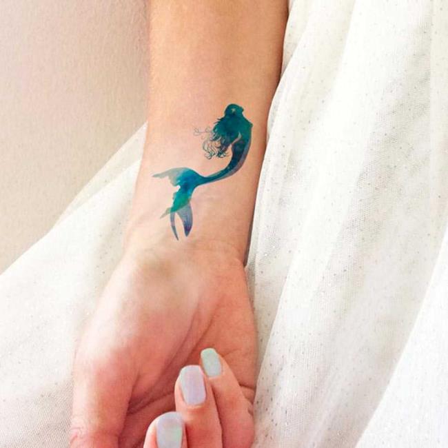 Tatouages ​​petits et féminins: 200 photos et idées pour vous inspirer