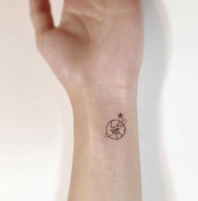 Tatouages ​​petits et féminins: 200 photos et idées pour vous inspirer