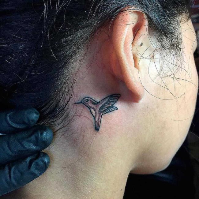 Tatouages ​​petits et féminins: 200 photos et idées pour vous inspirer