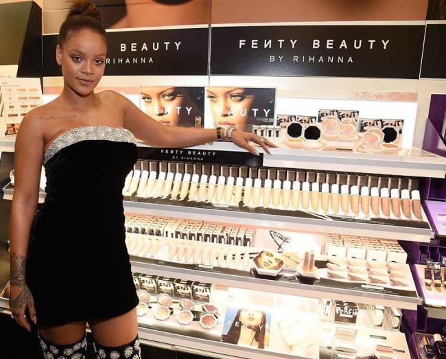 Rihanna Fenty Beauty: cała kolekcja makijażu