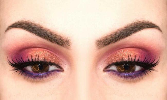 Colorful makeup for dark eyes: learn how to create it!