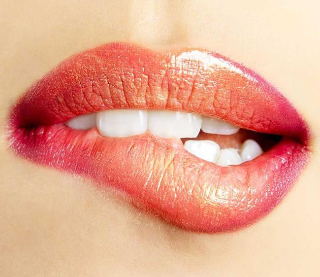Ombrè Lippen: alle Geheimnisse, um sie zu machen