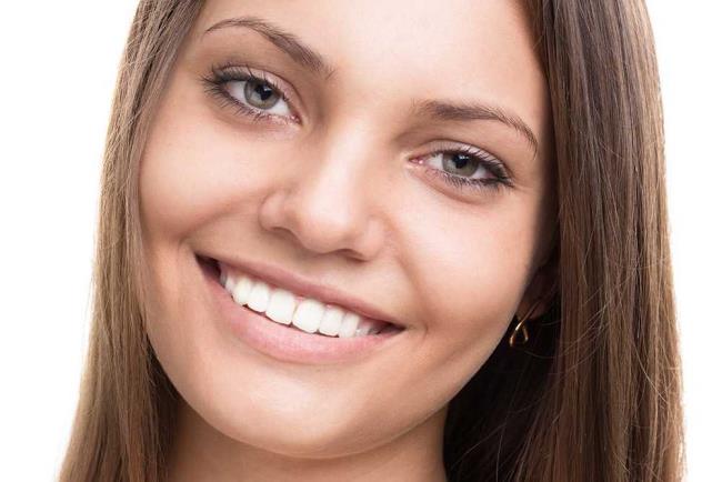 Nasen-Make-up: Korrektur-Make-up für jede Form