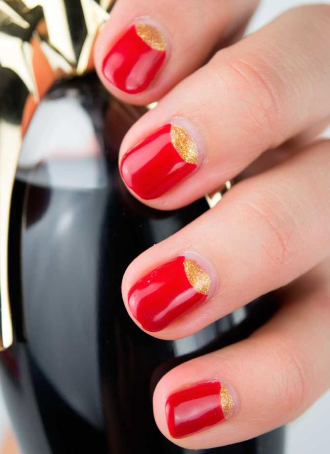 Half Moon Manicure: wat het is en hoe het te doen