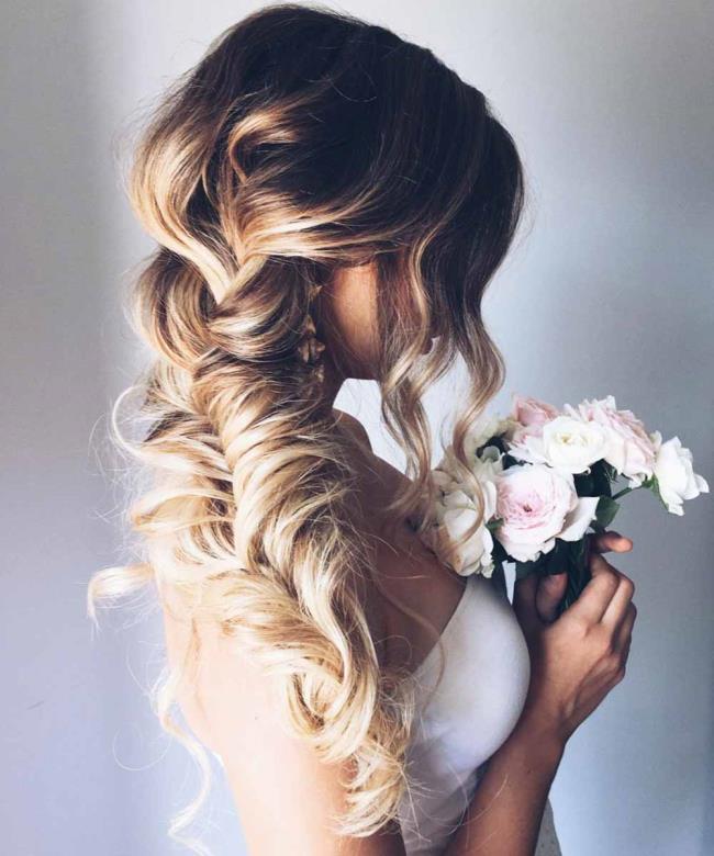 Side hairstyles: top 100 ideas to copy