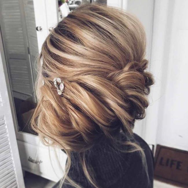 Side hairstyles: top 100 ideas to copy