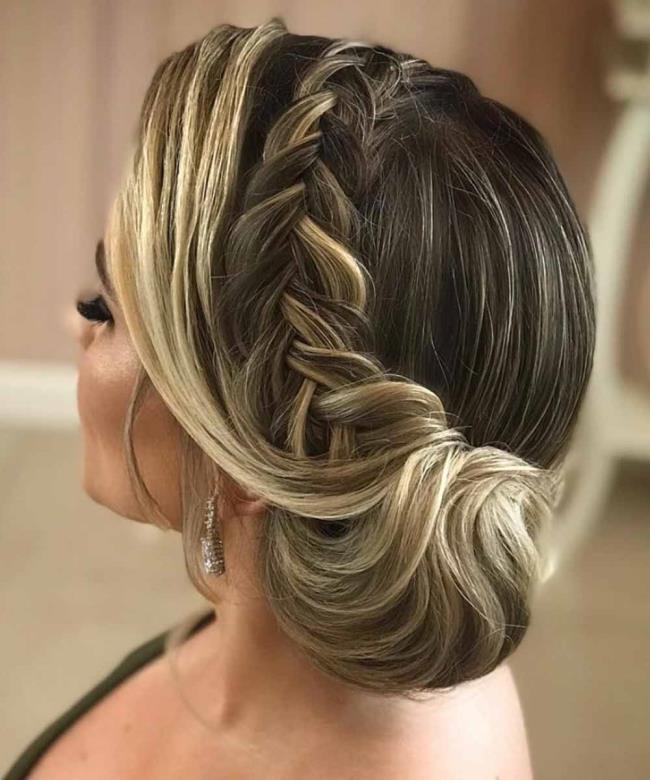 Side hairstyles: top 100 ideas to copy