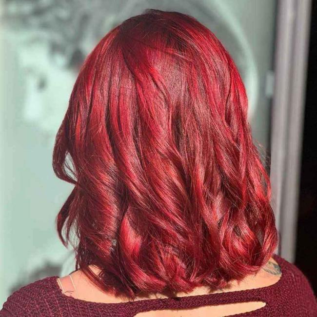 赤い髪：すべての色合い！ 完璧な赤を見つけるための120枚の写真