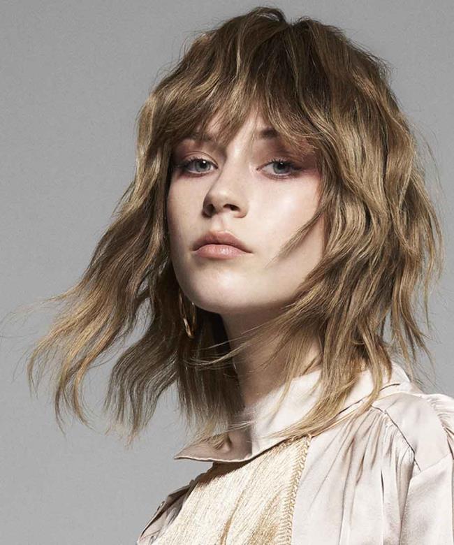 Medium haircuts winter 2020 2021: trends in 100 photos
