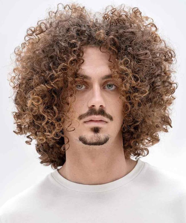 حلاقة الشعر العصرية للرجال 2021 في 130 صورة