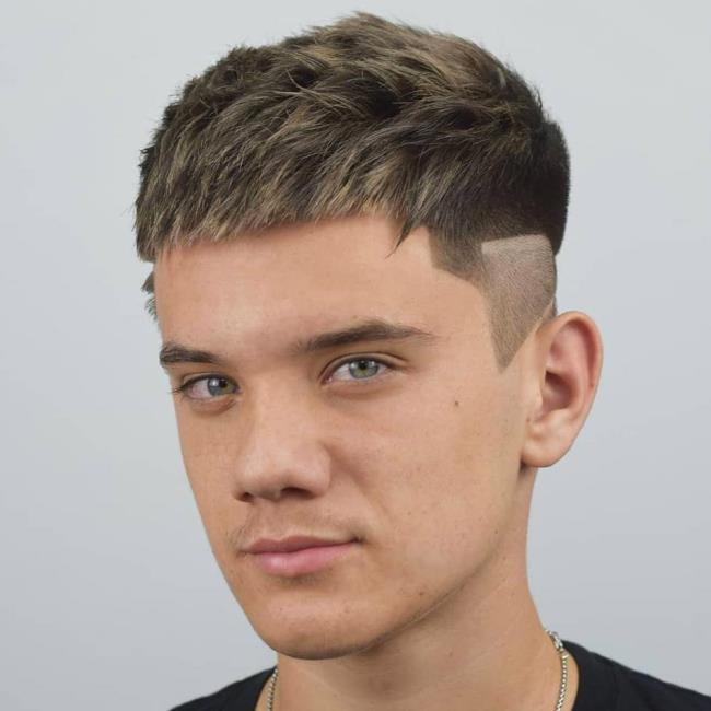 Potongan rambut pria trendi 2021 dalam 130 gambar