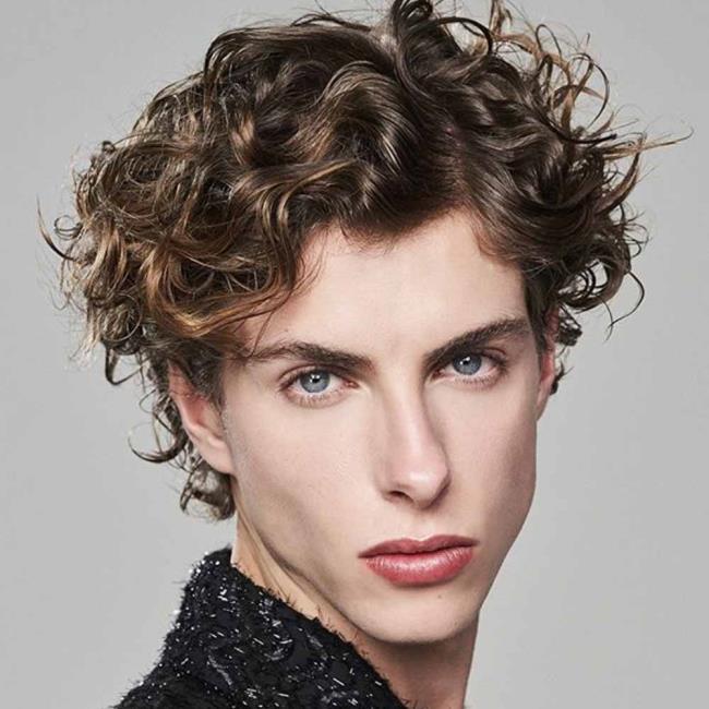 Potongan rambut lelaki 2021 yang bergaya dalam 130 gambar
