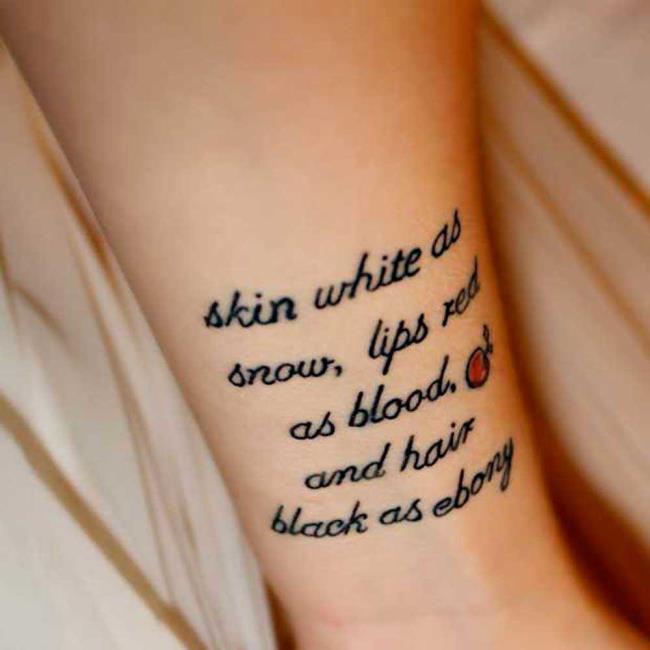 Lettering Tattoos: عکس ها و ایده های زیبا