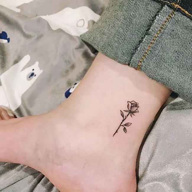 Tatuagem de rosa: significado e 200 fotos para inspirar você