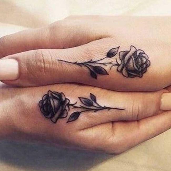 Rose tattoo: betekenis en 200 foto's om je te inspireren