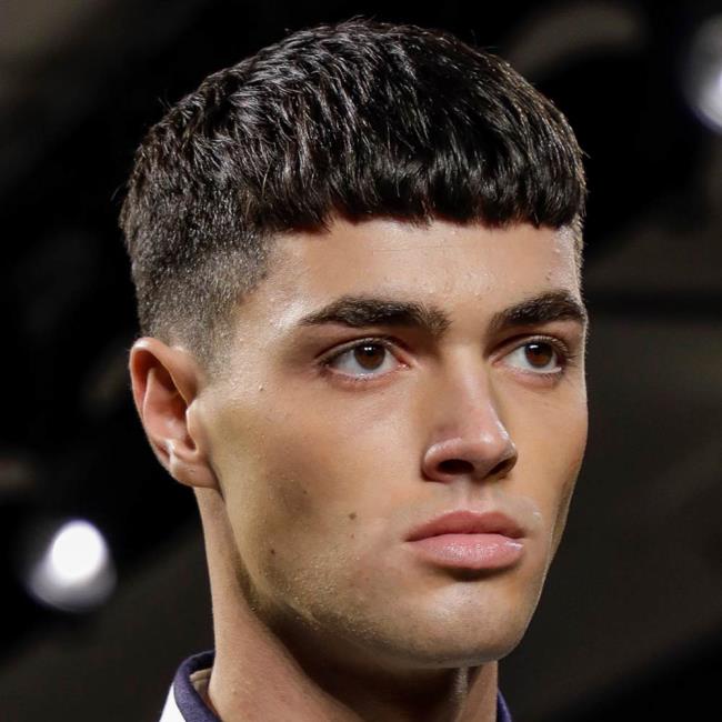 Cheveux courts homme 2020: voici 100 coupes tendance