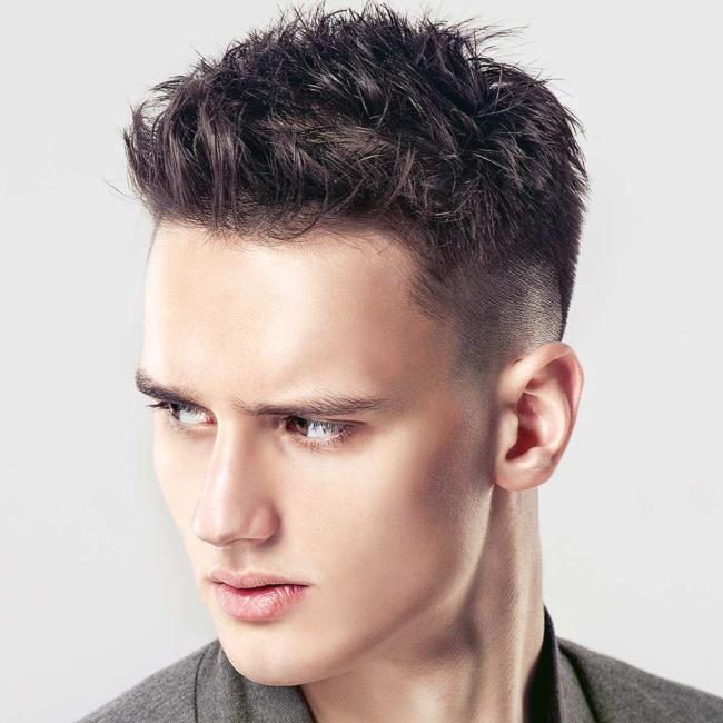 Cheveux courts homme 2020: voici 100 coupes tendance