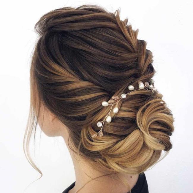 Chignon: 200 manieren om het te doen, afbeeldingen en tutorials