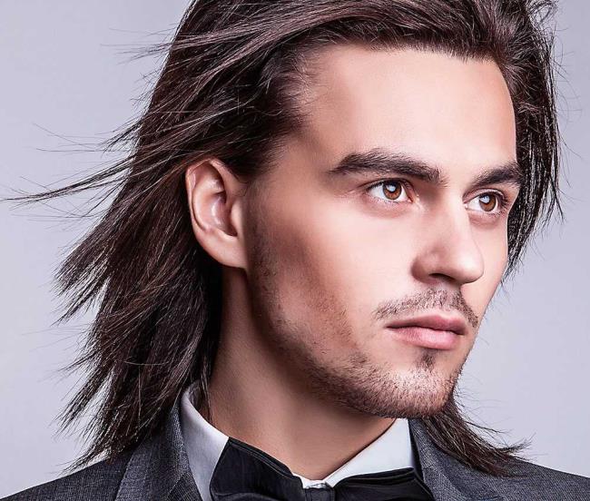 लंबे बालों वाले पुरुष 2020: 100 ट्रेंडी कट आकर्षक होने के लिए