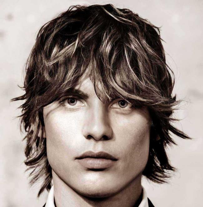 Long hair men 2020: 100 trendy cuts to be fascinating