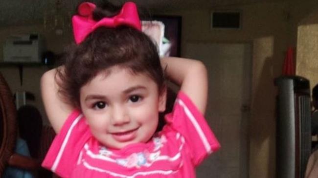 癌の治療を受けている2歳の少女の命を救うために血液ドナーを見つける必要がある