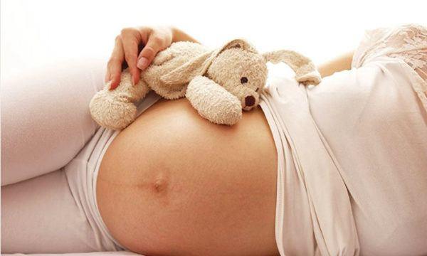 スマート妊娠-中期3か月の胎児の脳の発達段階に関する詳細なガイド
