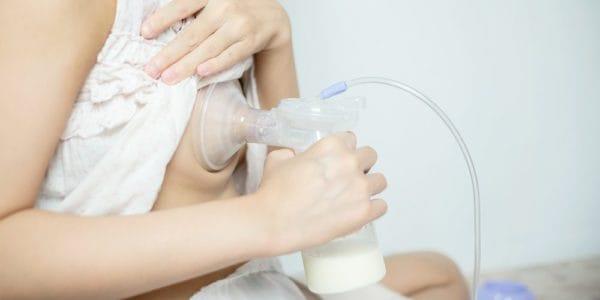 Znana blogerka kosmetyczna Jak oszczędzić mleko od 2 kropli do litra obfitego karmienia