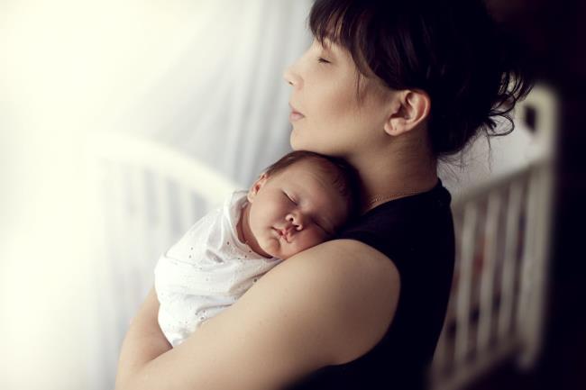 Bayi 2 bulan dan 5 catatan penting untuk membantu ibu merawat bayinya secara efektif