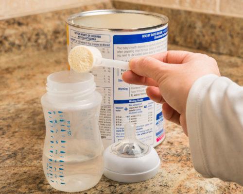 La détection des substances antibactériennes dans le lait maternel est très importante pour les jeunes enfants