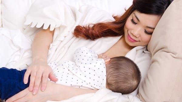 Wird Ihr Baby nach langer Stillzeit noch Nahrung aus der Muttermilch erhalten?