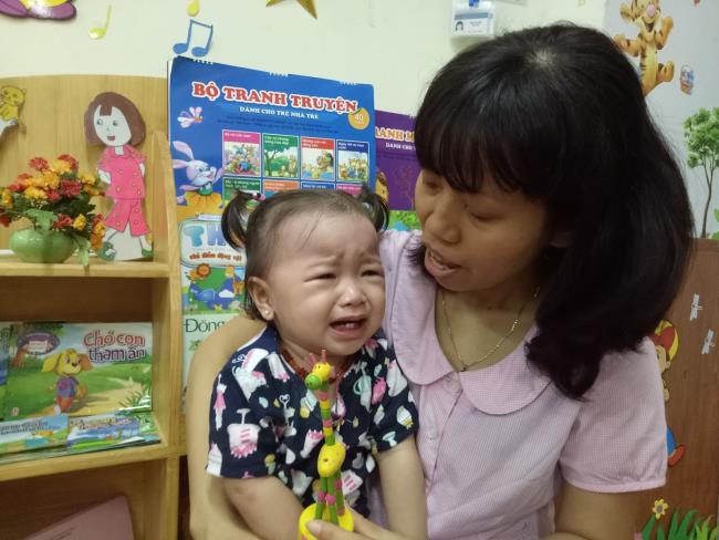 Pierwszego dnia pójścia do przedszkola: Nie zrażaj się swoim płaczem!