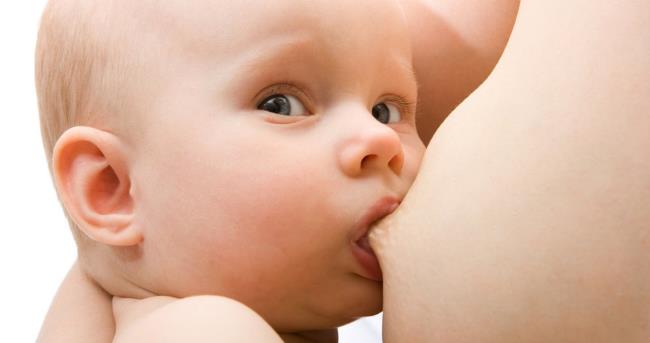 いつ、専門家のアドバイスを赤ちゃんに授乳する必要があります