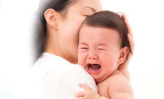 2-Jährige weinen oft nachts und was Eltern wissen müssen