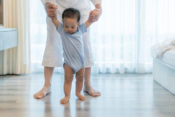 Babies are slow to walk and other reasons that mothers may not expect