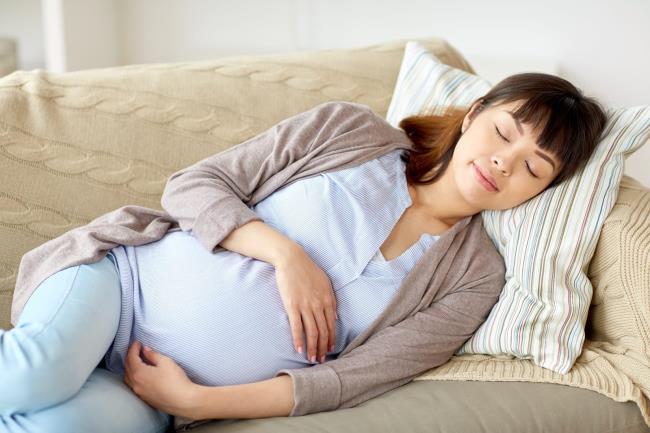 5 dangerous signs pregnant mothers need to pay close attention to in the last months of pregnancy