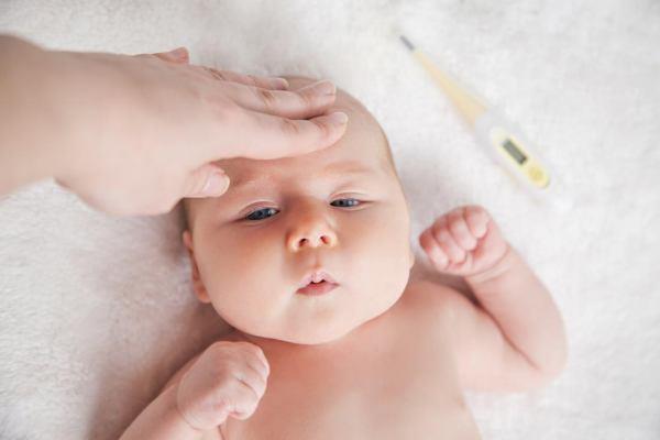 Cough treatment for babies 4 months old easily with the following 3 methods