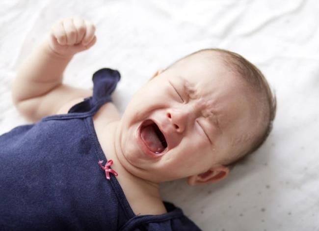 7 effective tips when your baby fussy endlessly during Crisis Week from the author of the book Wonder weeks