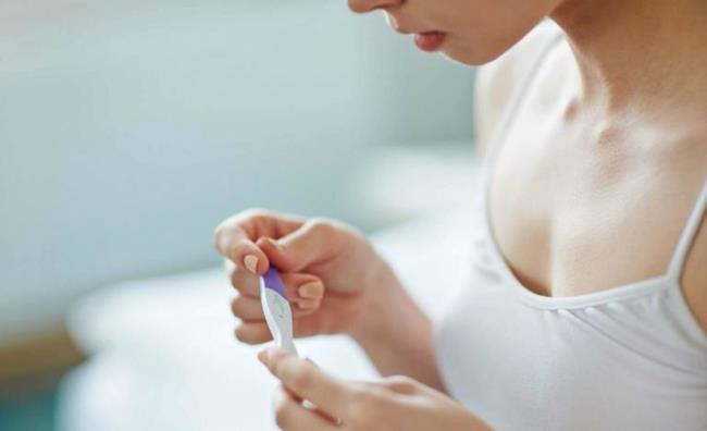 Il test di gravidanza mostra 2 linee in grassetto ma nessuna gravidanza, perché?