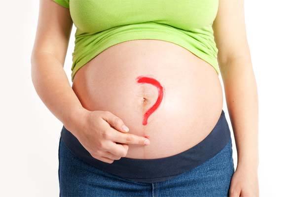 Under the belly to give birth to a boy or a girl?  Looking at pregnant belly shape to guess the correct sex?