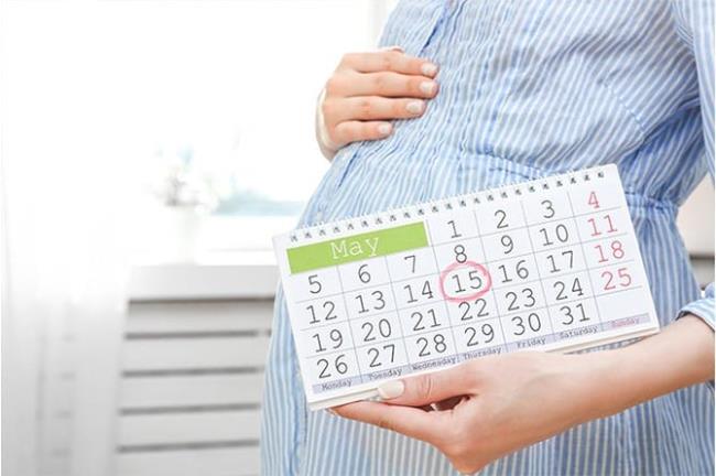 출산 예정일로부터 5 일이 지났지 만 아직 분만 상태가 아닌 경우 임산부는 어떻게해야합니까?