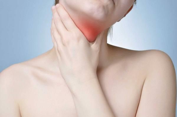 Can taking hyperthyroid medicine to treat goiter during pregnancy can cause the baby to be deformed?