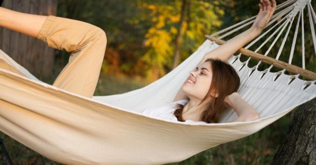 Can pregnant woman lie in a hammock, is it dangerous to the fetus?