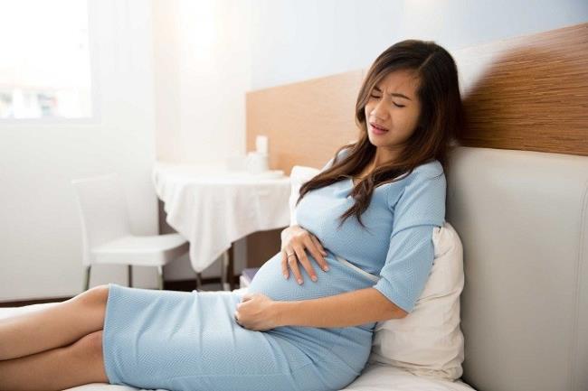 임신의 징후는 임신 기간 동안 발달을 멈췄습니다.
