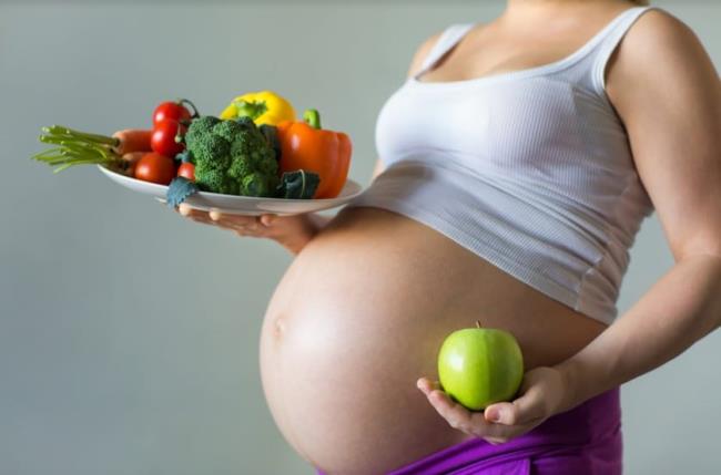 De snelste manier om het vruchtwater te verhogen voor zwangere moeders met een lagere vruchtwaterindex dan de norm