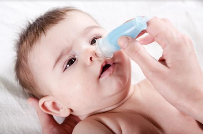 Nasal hygiene for newborn babies, simple but requires the right method