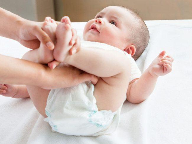 Como um bebê é amamentado o suficiente?  Há sinais de amamentação suficiente?
