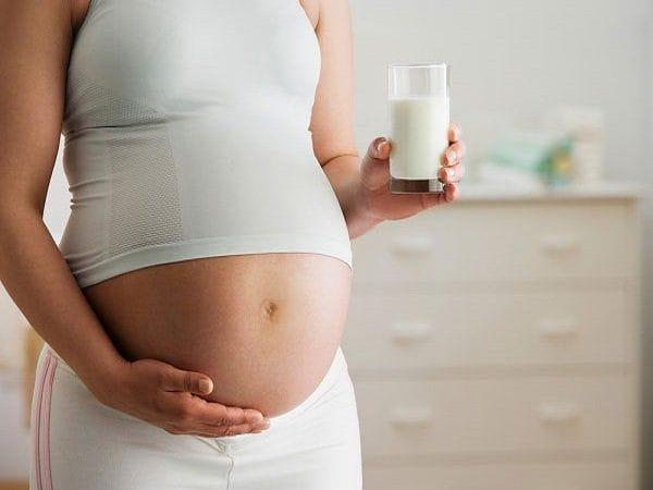 5 ay hamile kadınlar için süt nasıl seçilir ve anne sütü içerken dikkat edilmesi gerekenler göz ardı edilemez